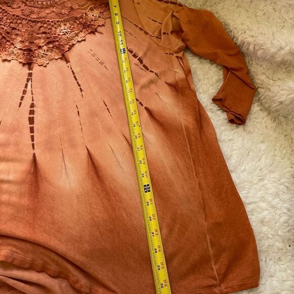 Indigo thread  plus size Burnt orange tie dye tunic size 2X - Picture 8 of 9